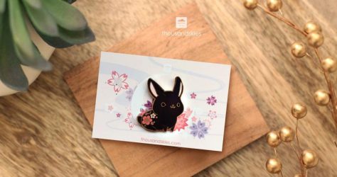 thousandskies – Black rabbit enamel pin
